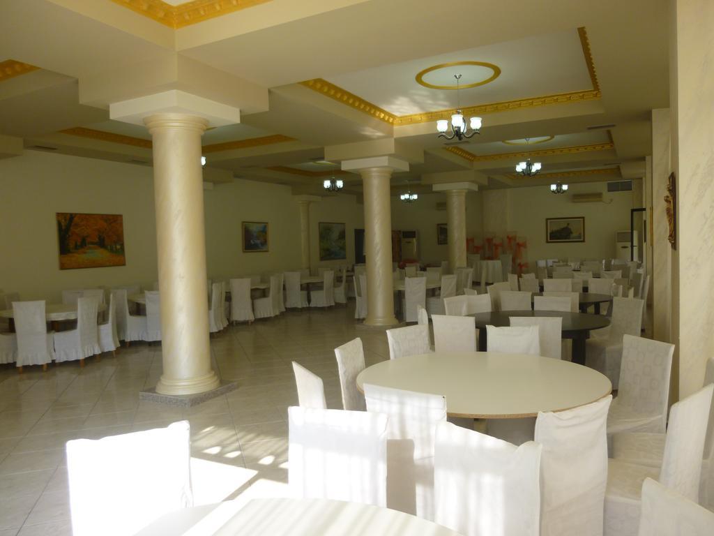 Hotel Rossi Vlorë Buitenkant foto