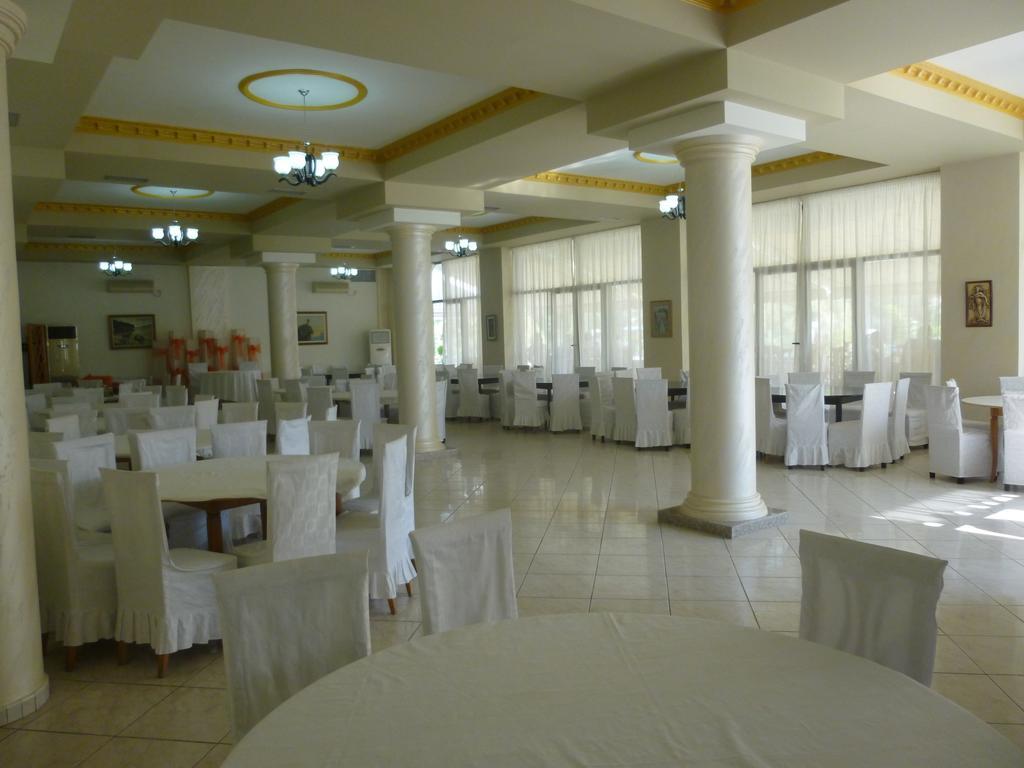 Hotel Rossi Vlorë Buitenkant foto
